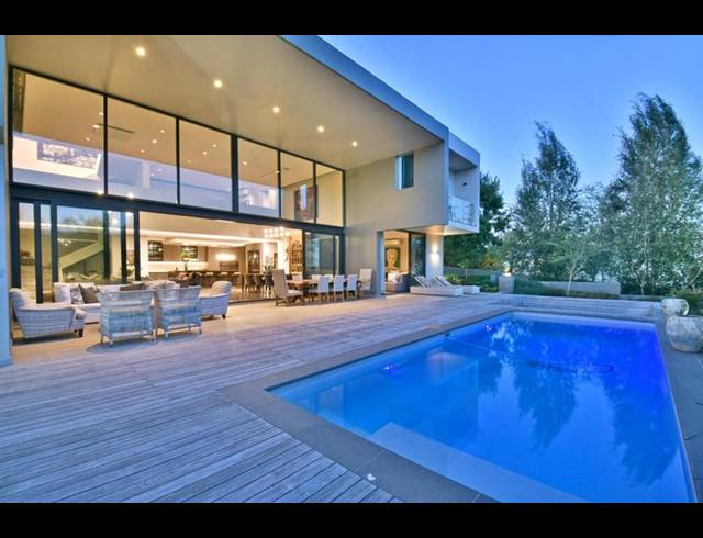 5 BEDROOM HOUSE FOR SALE IN BRYANSTON